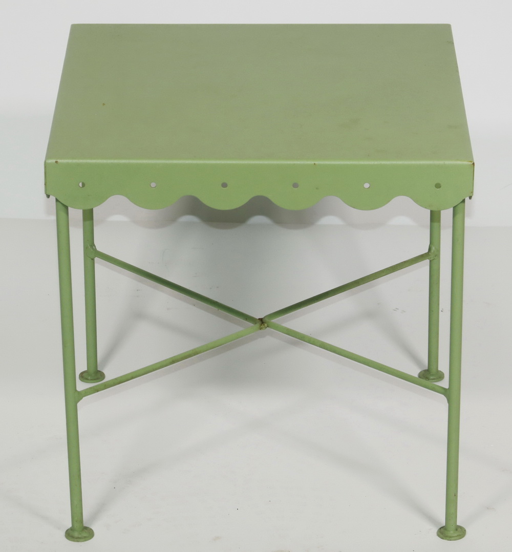 SIDE TABLE Green painted steel,