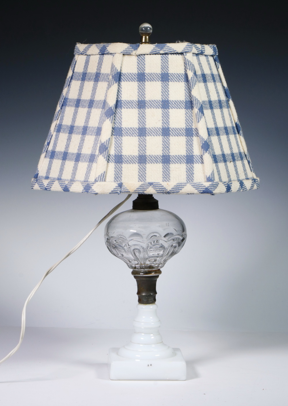 ELECTRIFIED KEROSENE LAMP 19th 3027fa