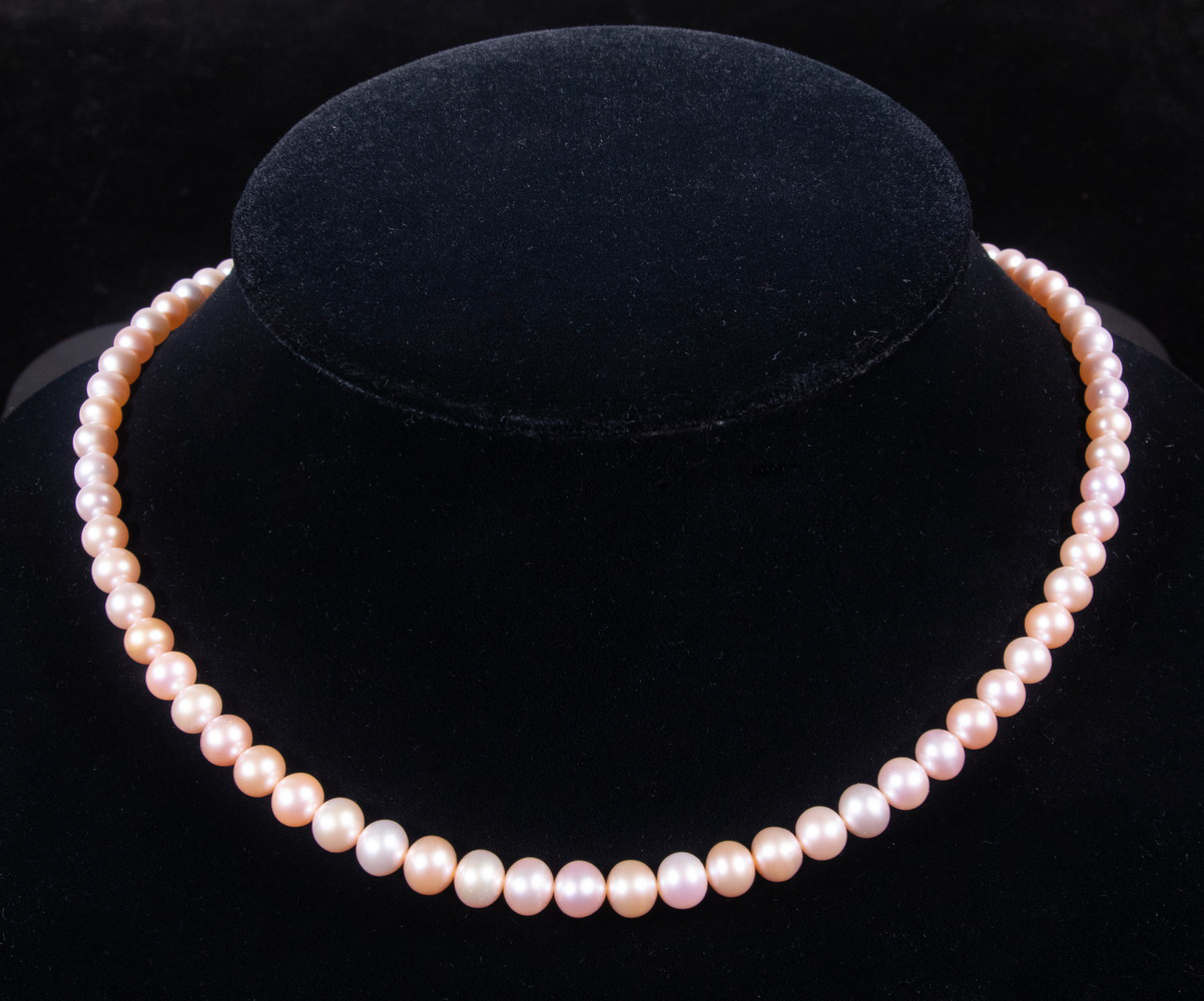 PEARL NECKLACE Single Strand of 302825