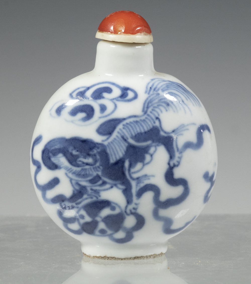 CHINESE BLUE WHITE PORCELAIN 302acf