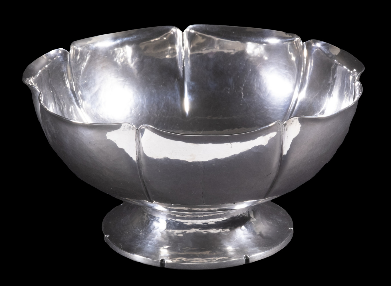 JOEL F HEWES STERLING FOOTED BOWL 302b7e