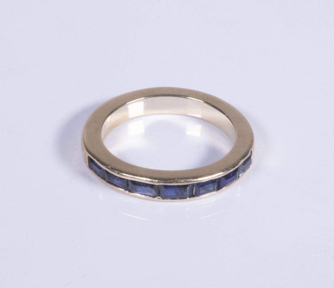 SAPPHIRE AND GOLD RING Gold Mounted 302bc1