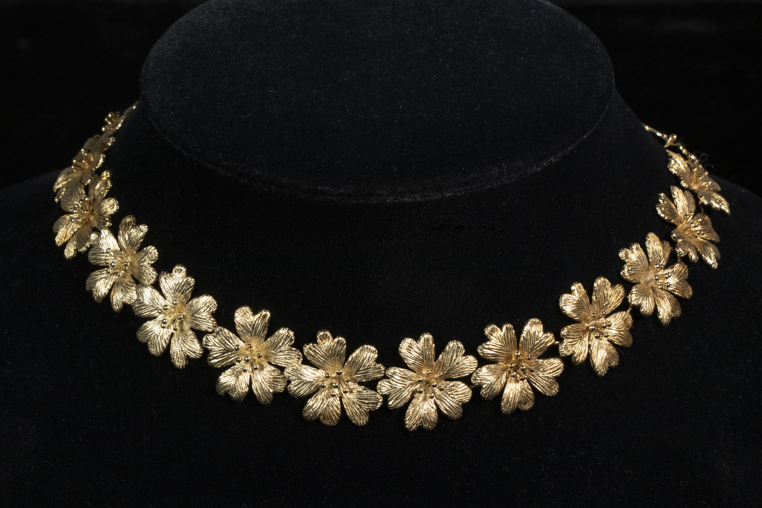 GOLD FLOWER FORM NECKLACE 14K Yellow 302bc2