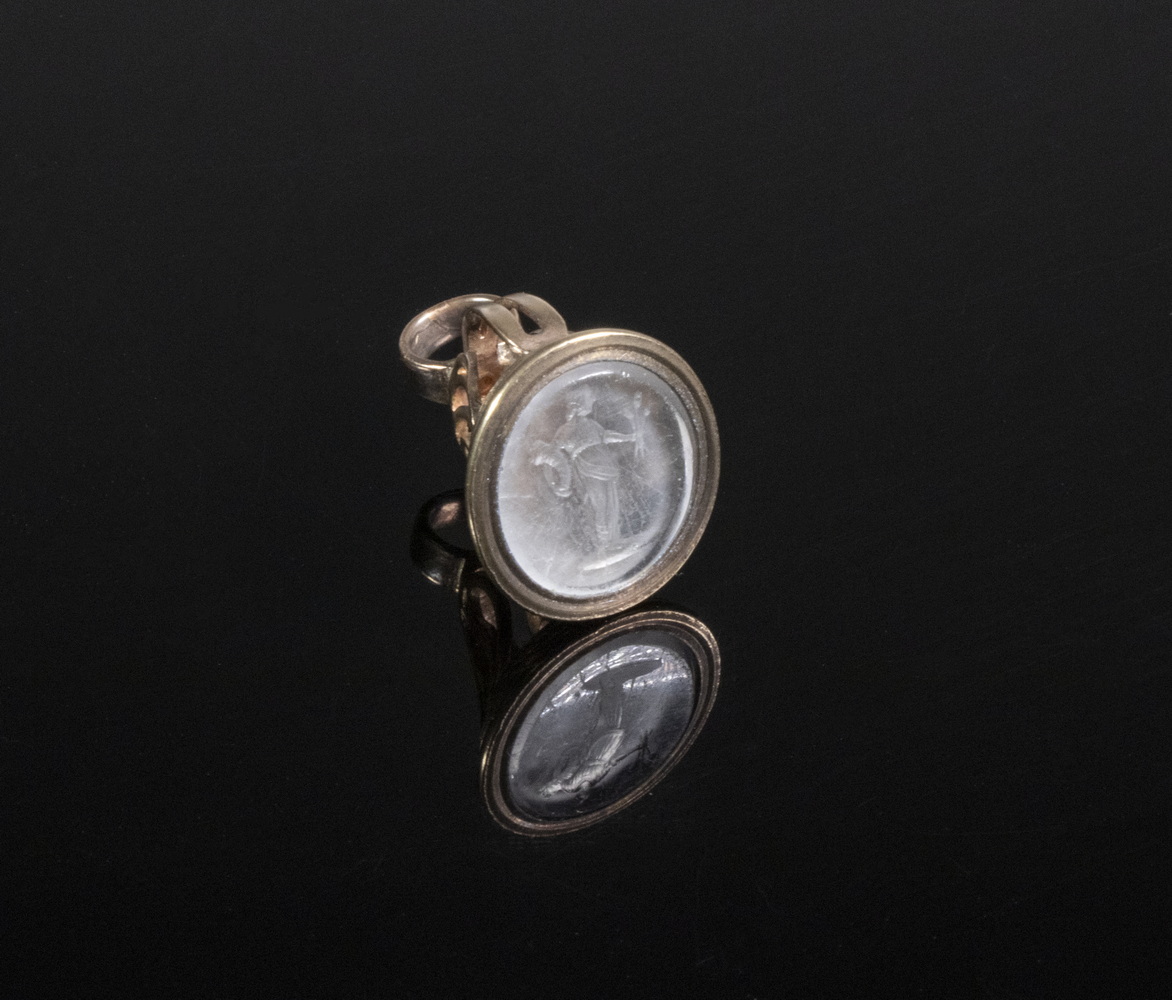 EARLY WATCH FOB WITH CARVED INTAGLIO 302d0d