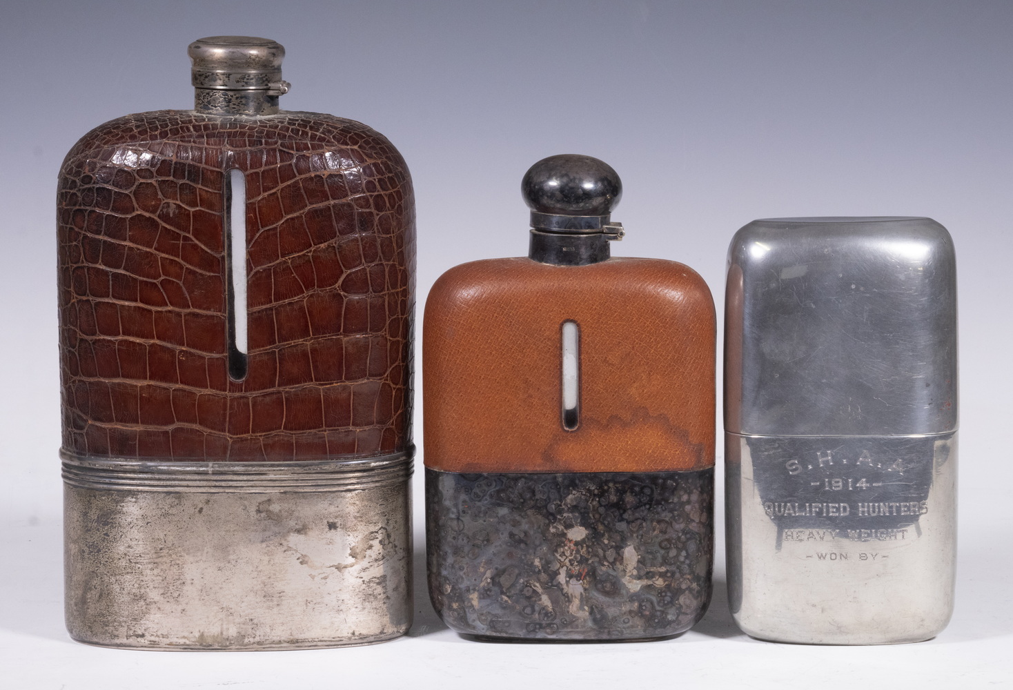 GROUP OF VINTAGE FLASKS 3 Late 302d7b