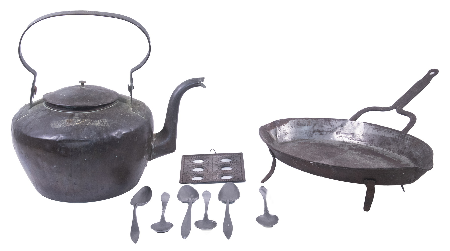 EARLY COPPER COOKING VESSELS &