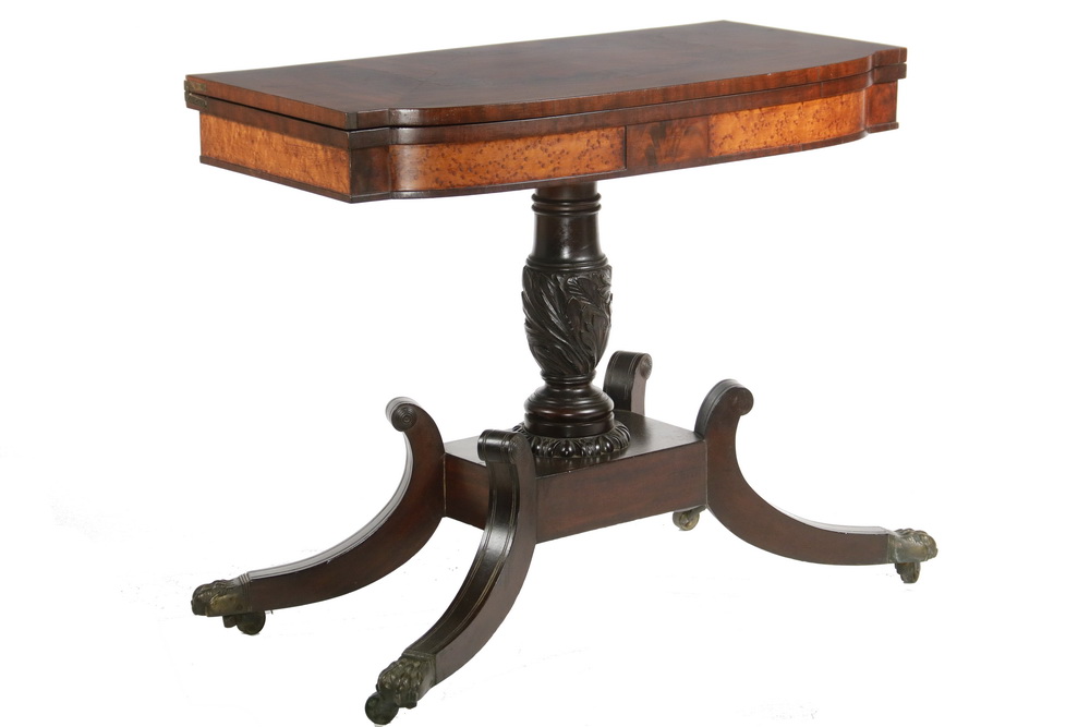 NEW YORK CARD TABLE Early 19th