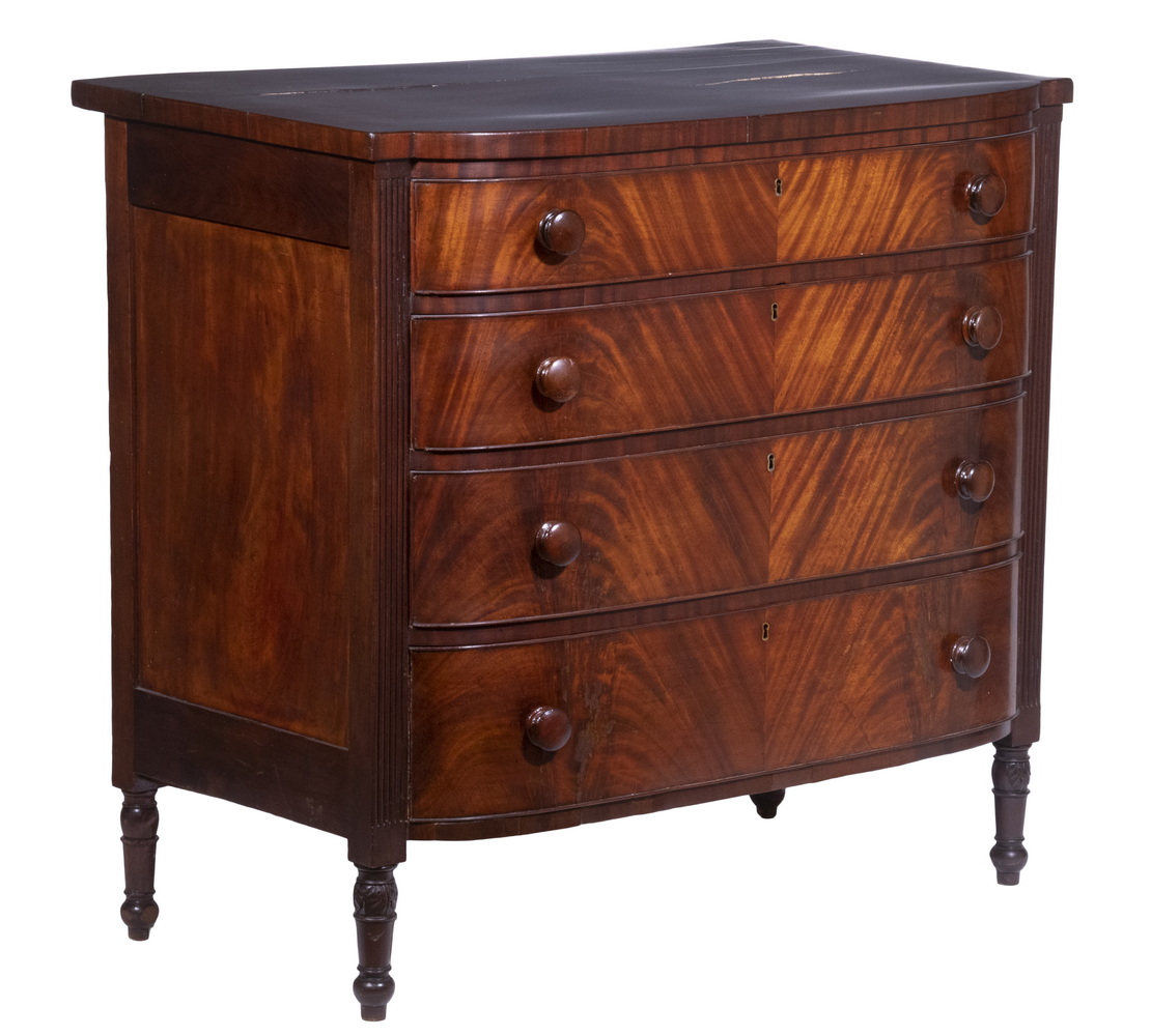 NEW YORK SHERATON MAHOGANY CHEST