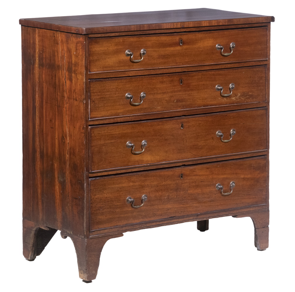 EARLY 19TH C CHEST OF DRAWERS 302e92