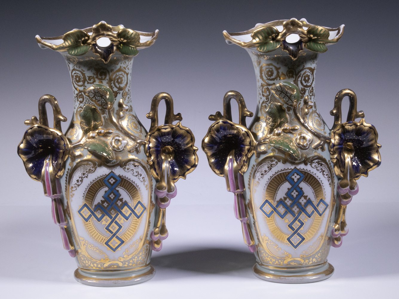 PR OLD PARIS PORCELAIN VASES Pr