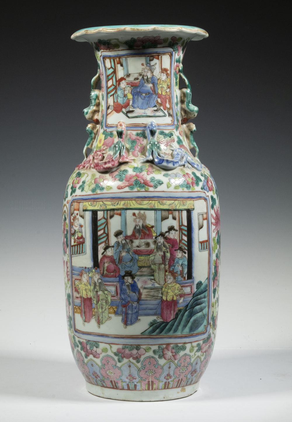 CHINESE PORCELAIN FLOOR VASE Famille 302f68