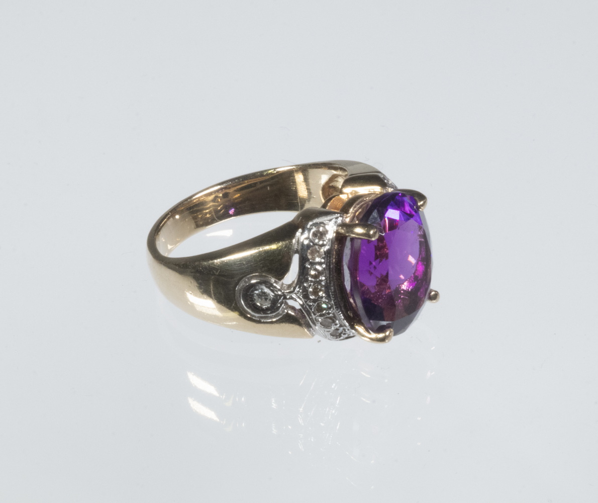 LADY S AMETHYST DIAMOND RING 303053