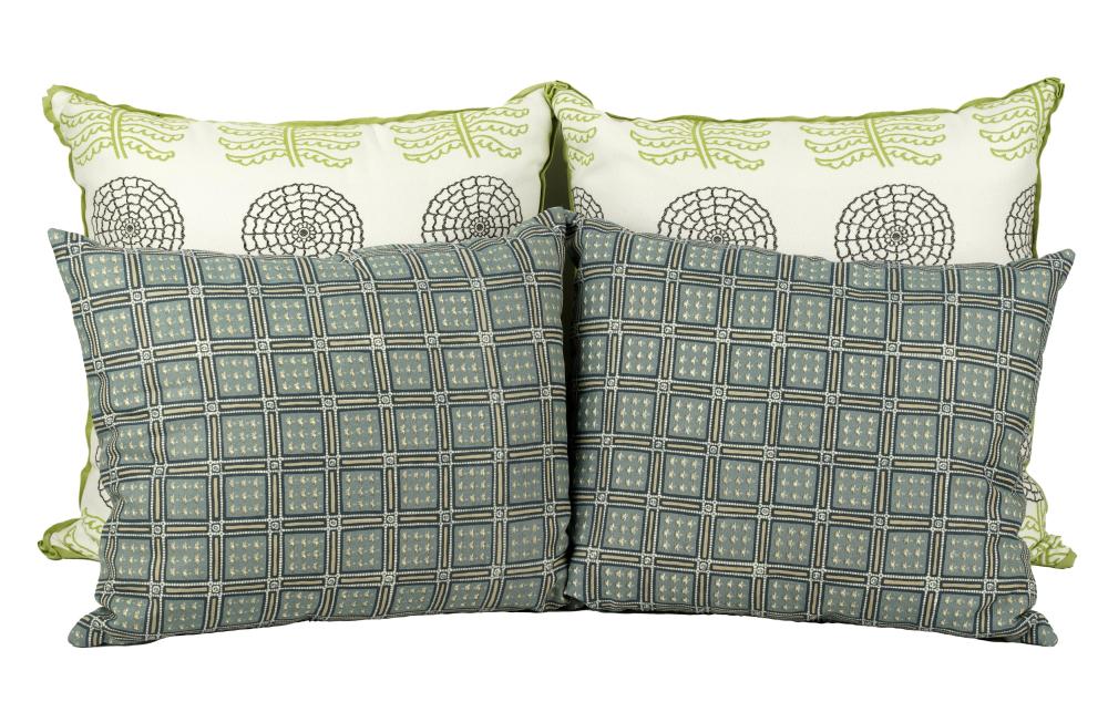 TWO PAIRS OF FORMATIONS THROW PILLOWSeach