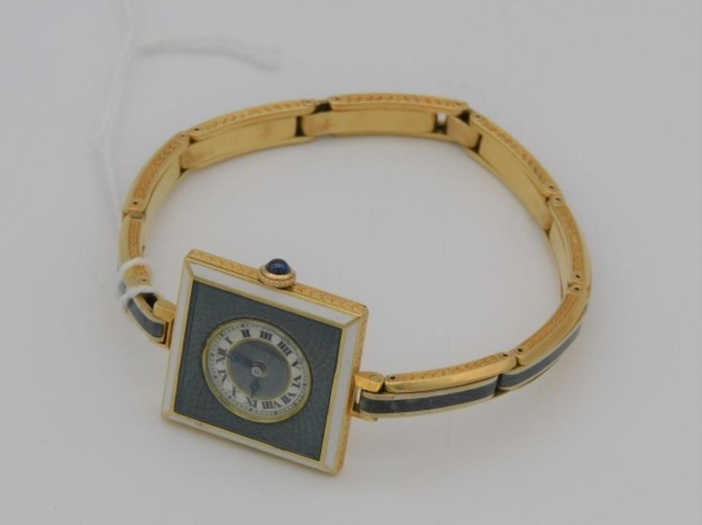 A FINE GOLD AND ENAMEL BRACELET 303190