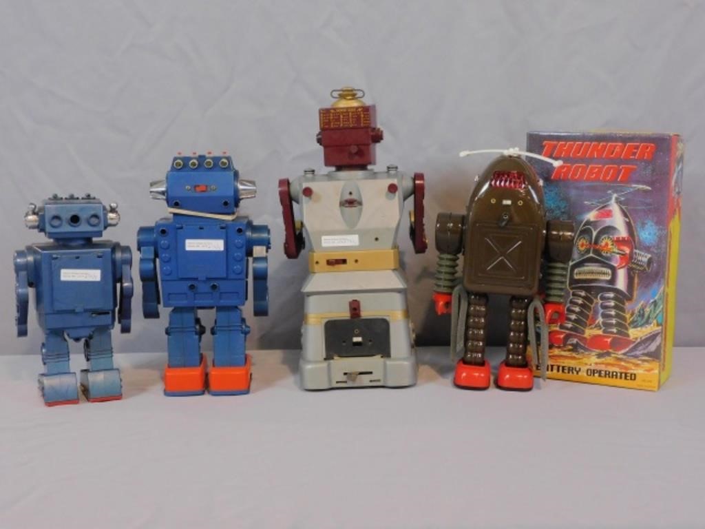  4 VINTAGE ROBOTS TO INCLUDE  303331