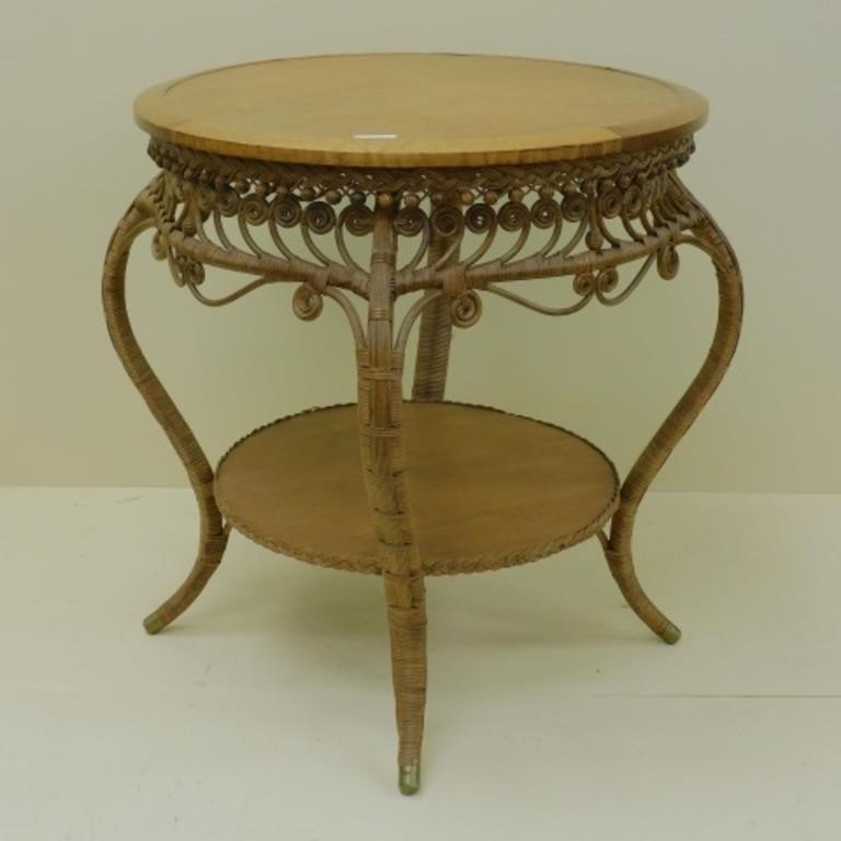 VICTORIAN WICKER PARLOR TABLE  3033cf