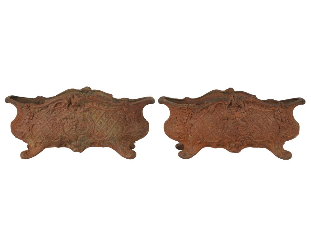 PAIR OF IRON PLANTERSPair of Iron 303493