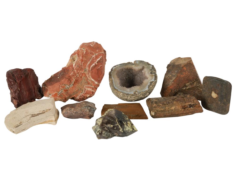 GROUP OF FOSSILS, GEODE AND STONE