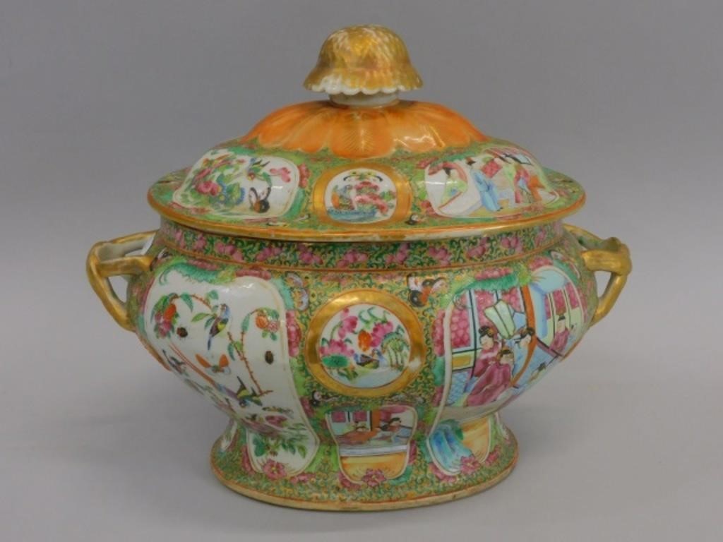 FAMILLE ROSE COVERED TUREEN 19TH 3035dc