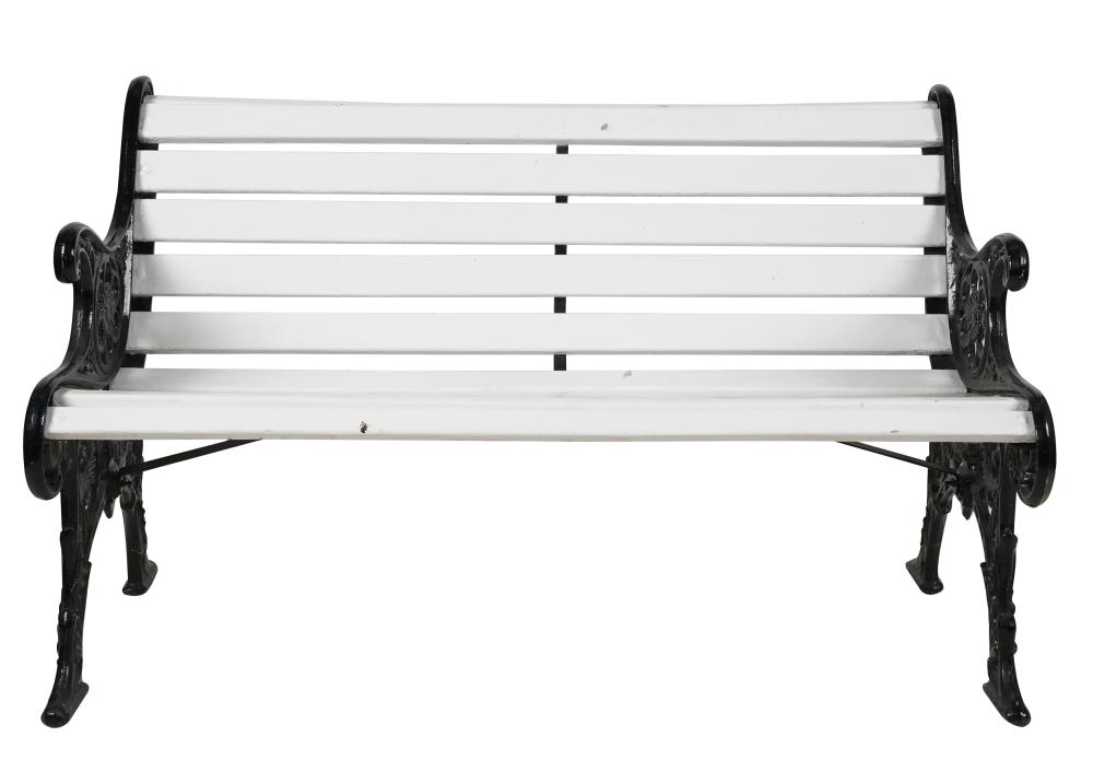 IRON AND WOOD PARK GARDEN BENCHwhite painted 3011ab