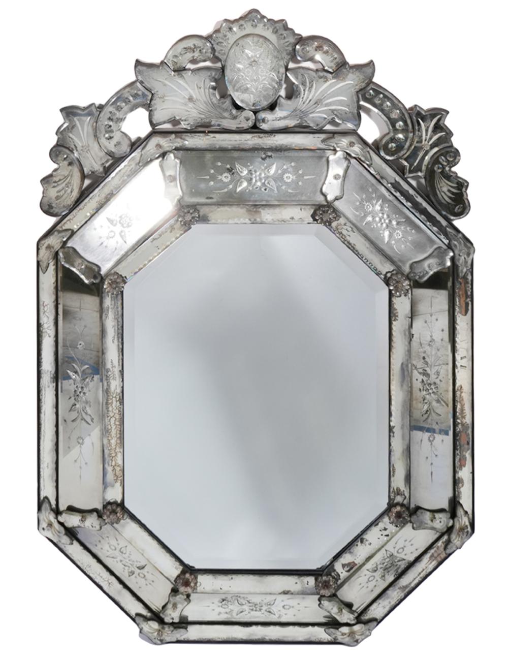 EARLY 20TH C VENETIAN OCTAGONAL 301234