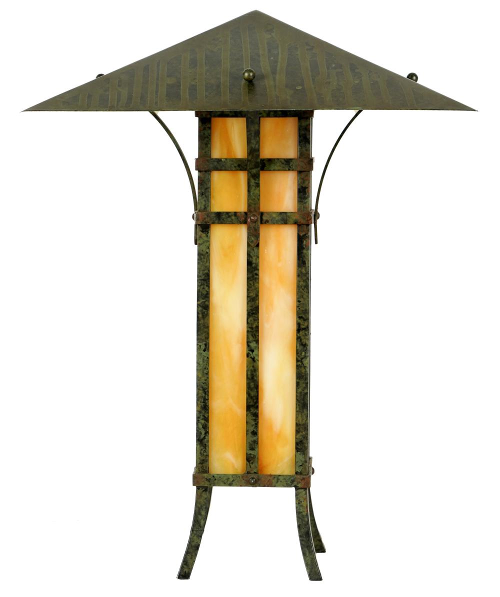 CRAFTSMAN STYLE METAL LAMPwith 3012b1