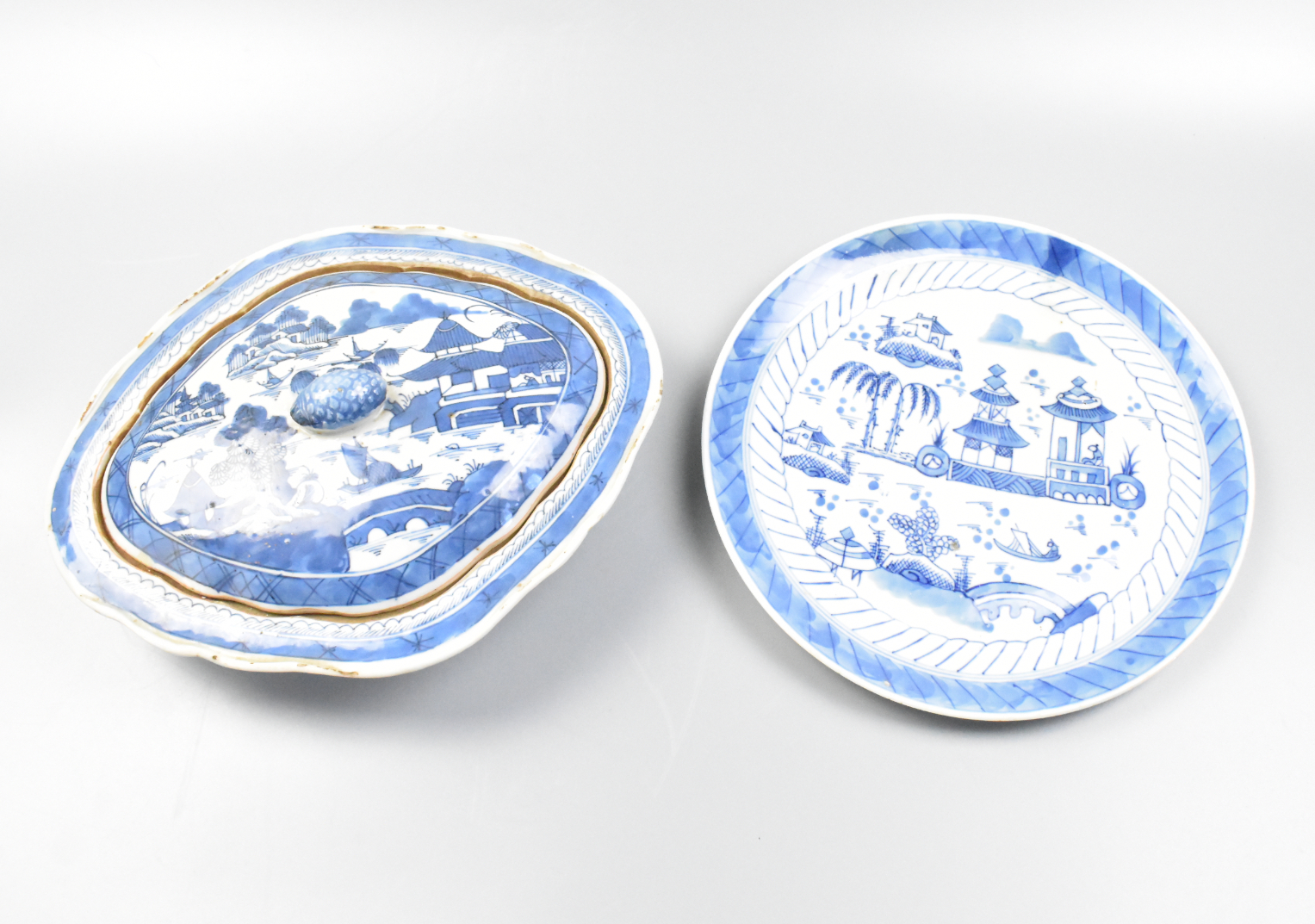 2 CHINESE BLUE & WHITE PLATE AND