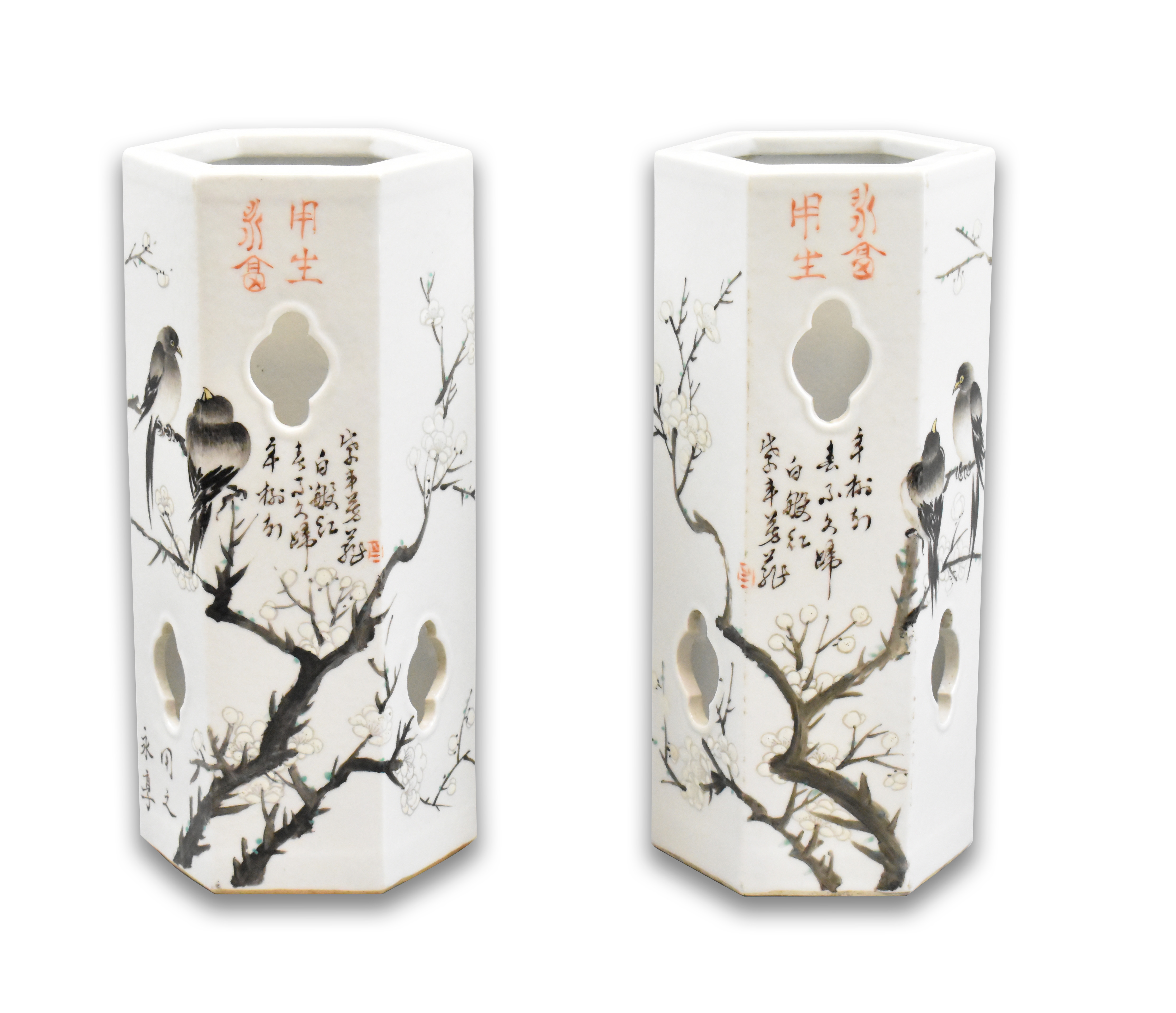 PAIR CHINESE GRISAILLE GLAZED HEXAGONAL 301537