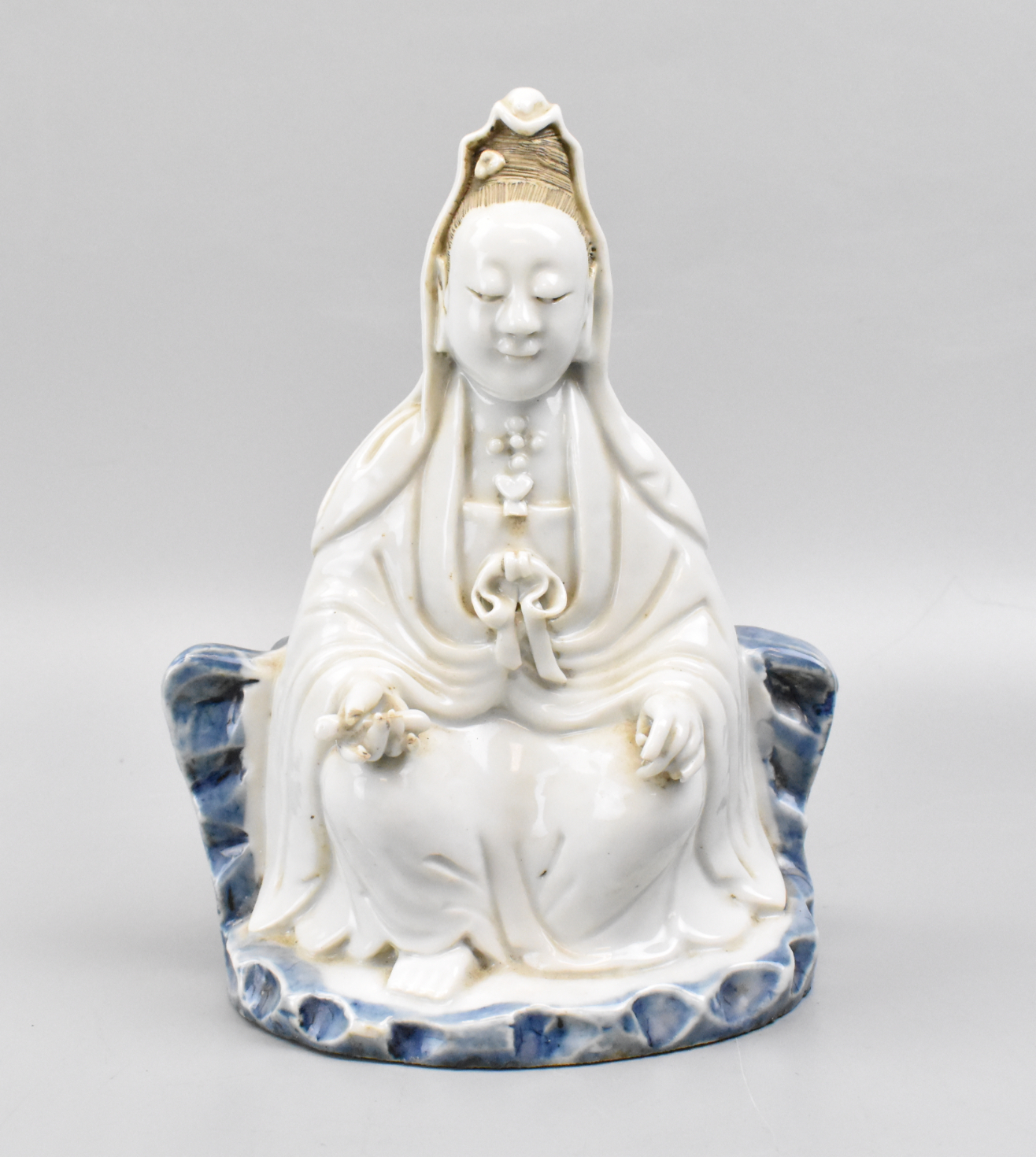 CHINESE PORCELAIN WHITE GLAZED