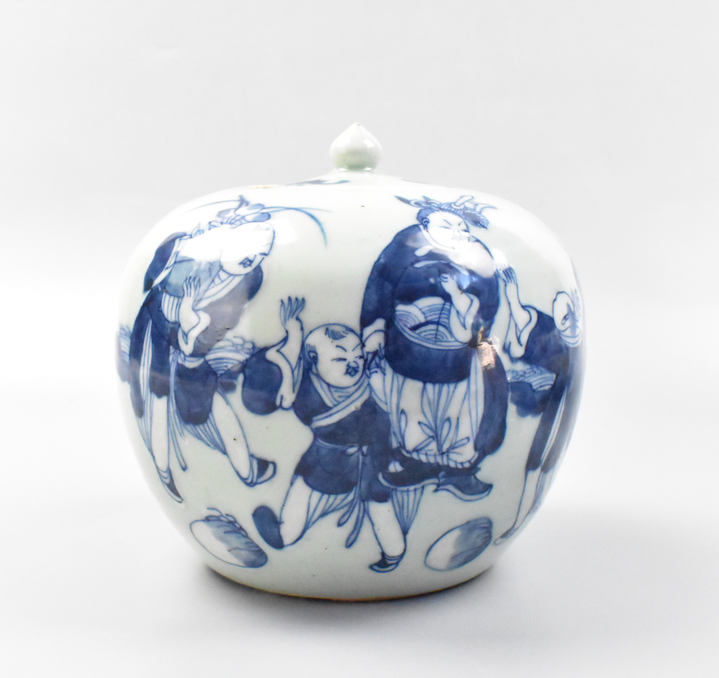 CHINESE CELADON BLUE WHITE COVERED 301617