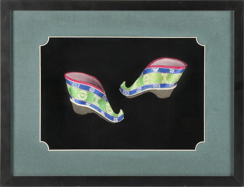 PAIR OF CHINESE EMBROIDERED SHOES