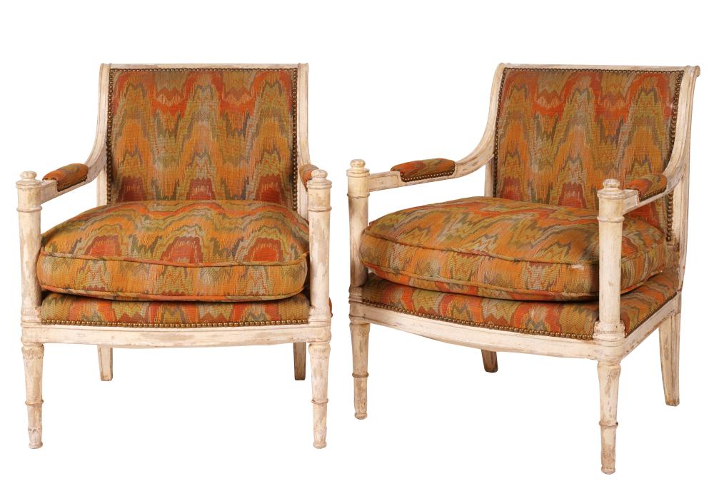 PAIR OF PAINTED WOOD FAUTEUILSsecond 301710