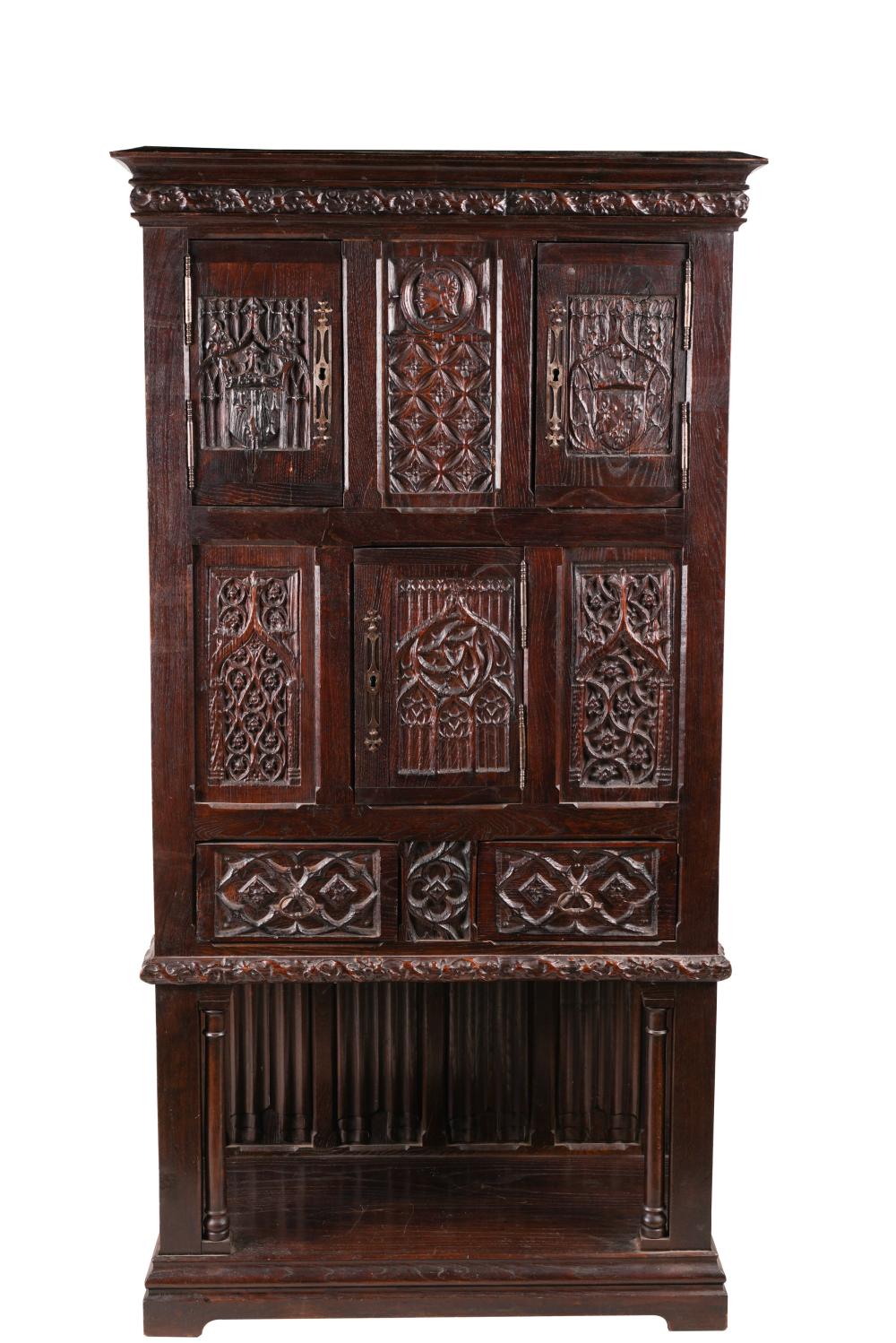 GOTHIC STYLE CARVED OAK RELIQUARY 301762