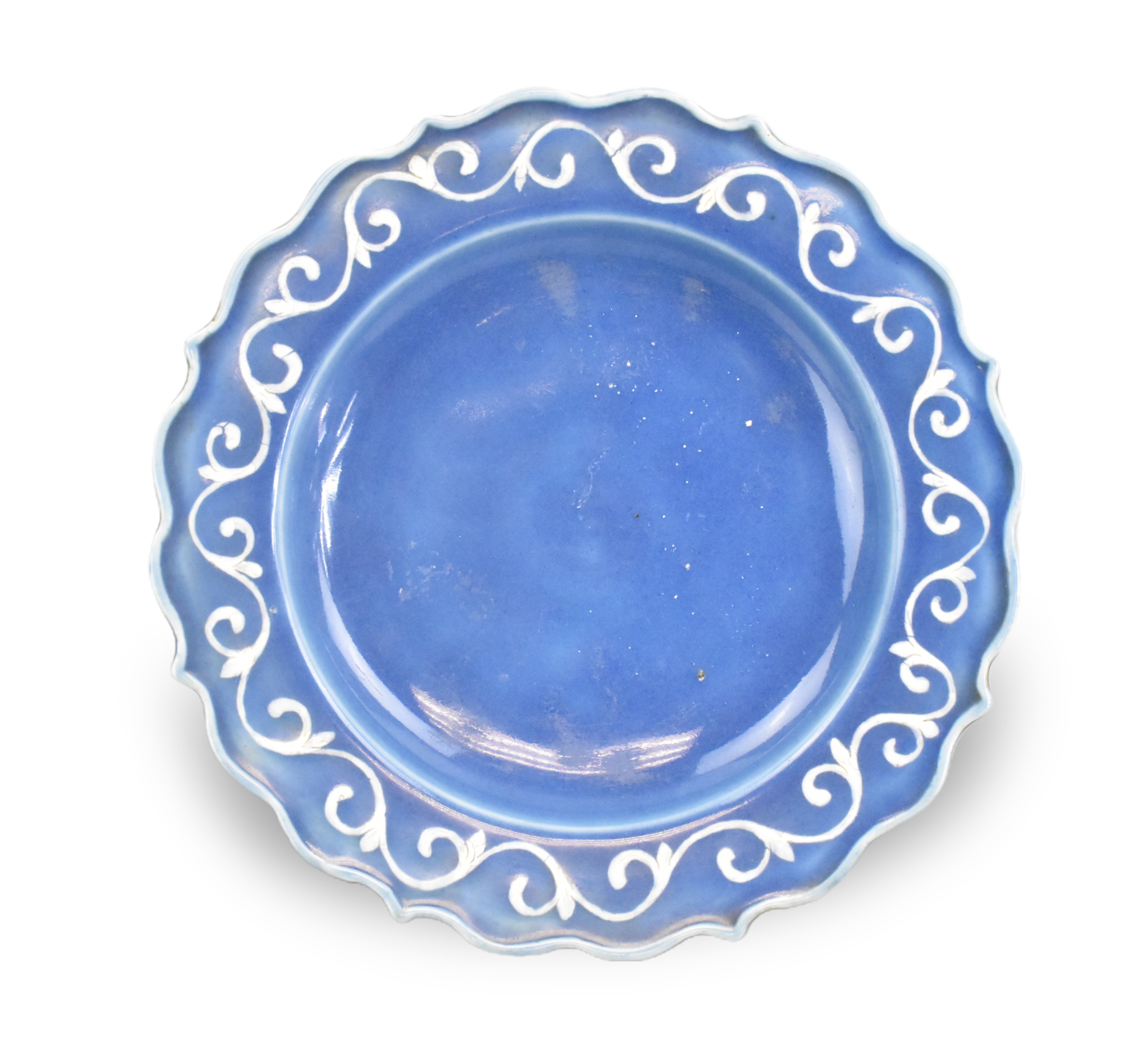 CHINESE BLUE GLAZED FLORAL PLATE  301803