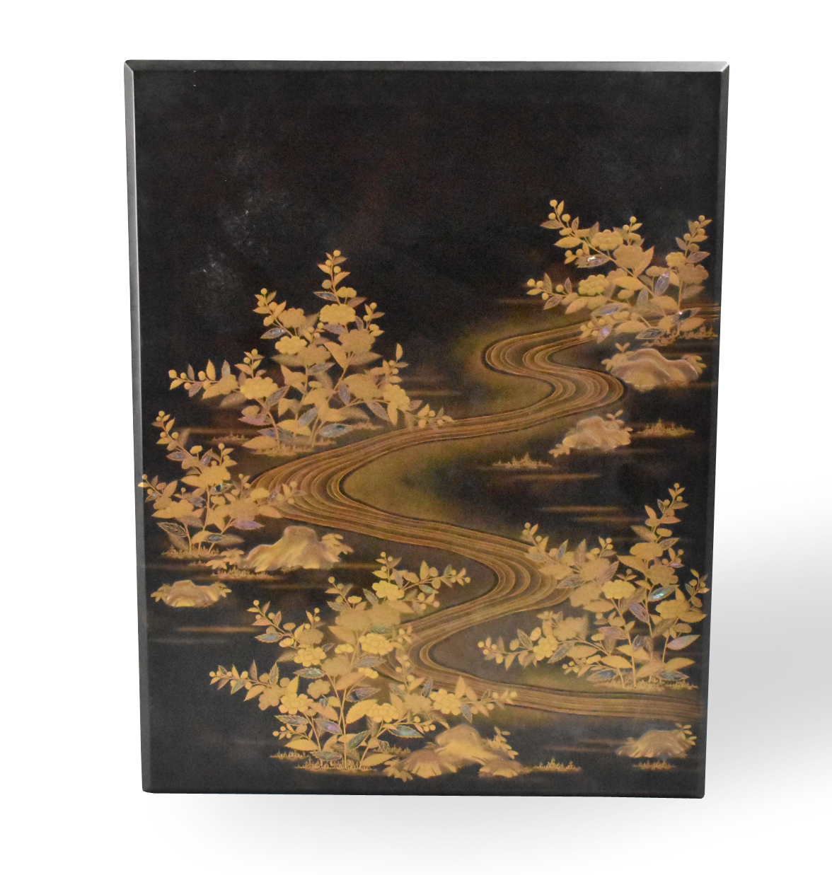 JAPANESE GILT LACQUERED BOX INLAID