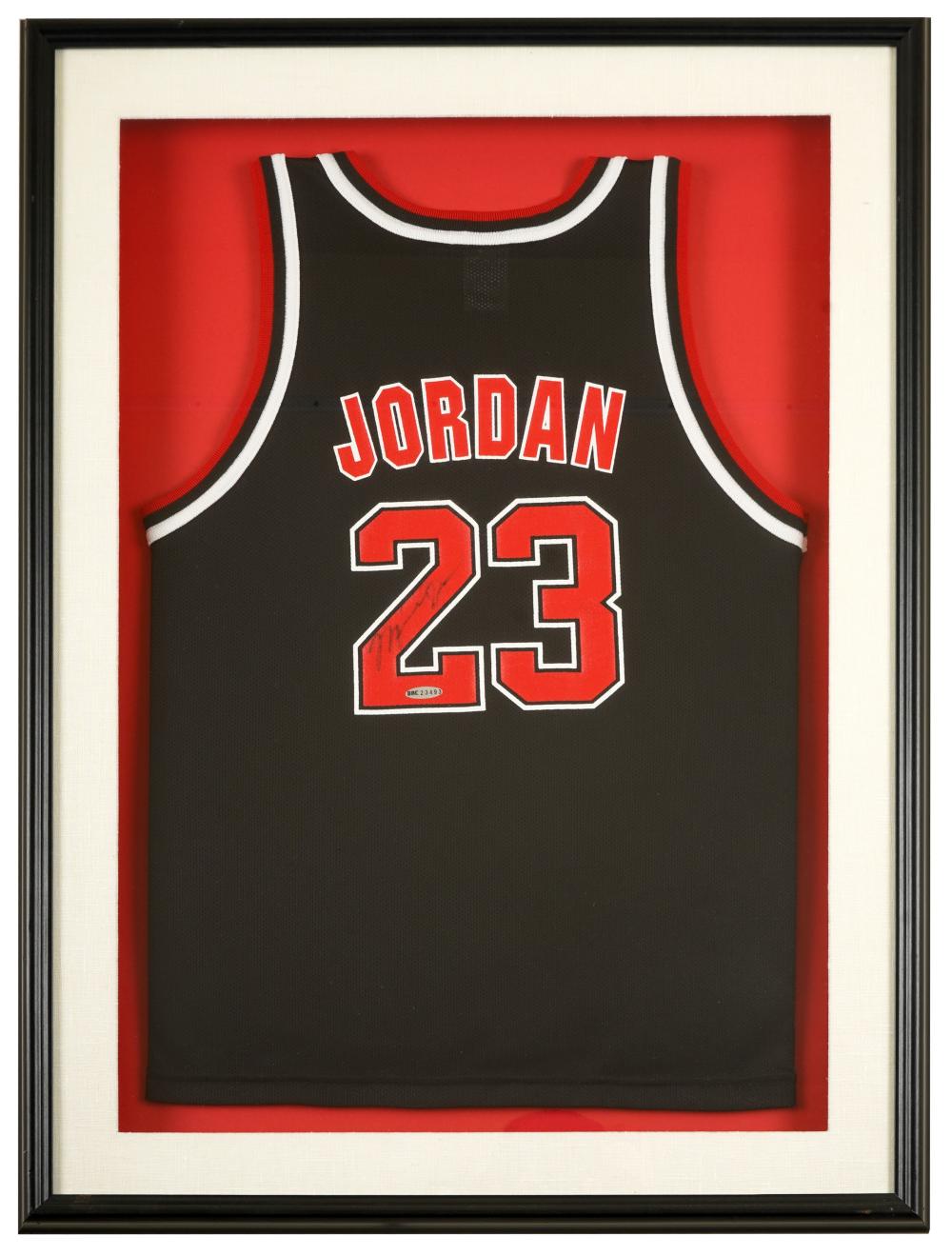 MICHAEL JORDAN CHICAGO BULLS SIGNED