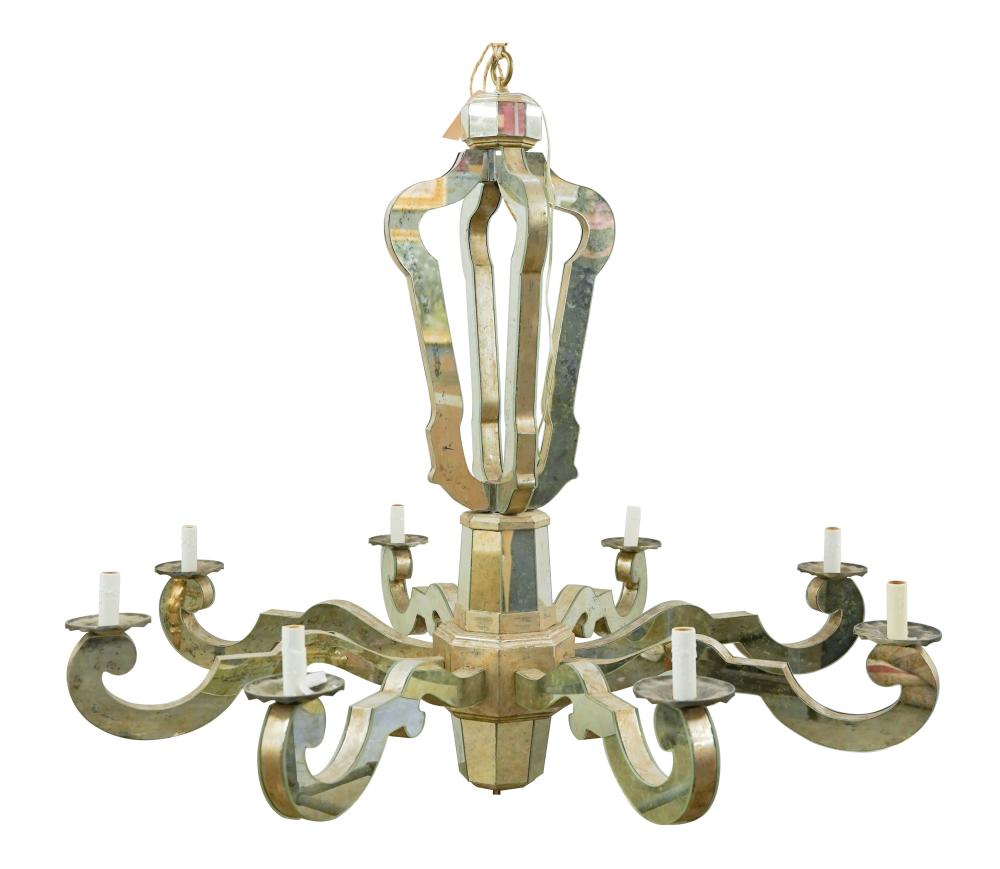 VENETIAN-STYLE GLASS CHANDELIEReight