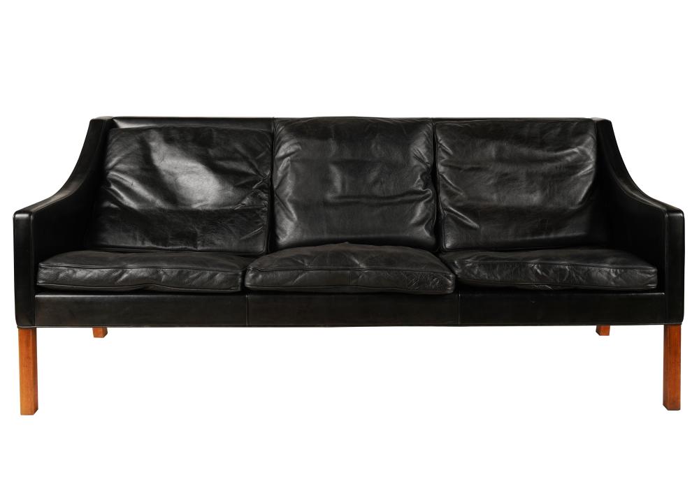 VINTAGE SCANDINAVIAN-STYLE BLACK LEATHER