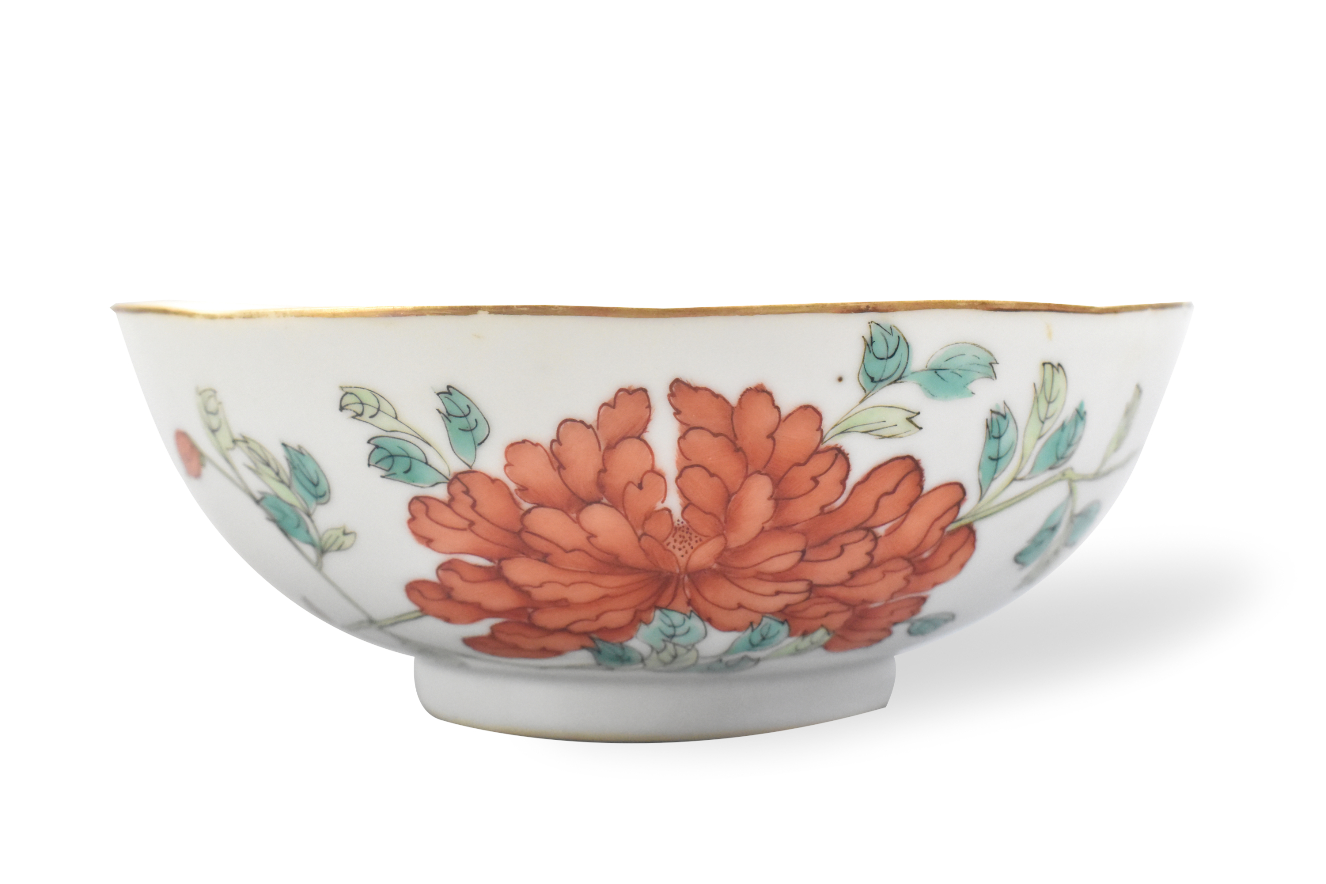 CHINESE FAMILLE ROSE FLORAL BOWL