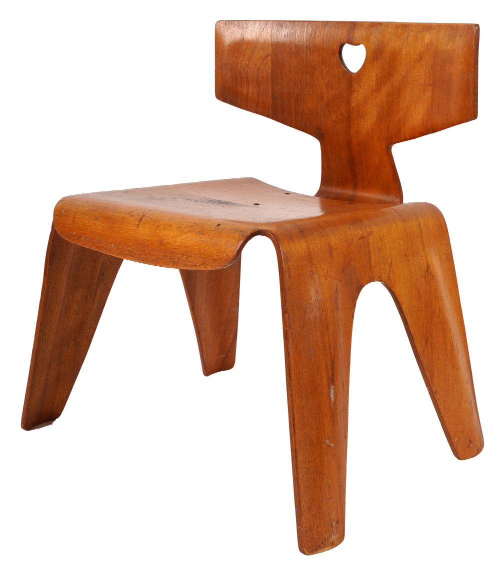 CHARLES AND RAY EAMES CHILD S 301a02
