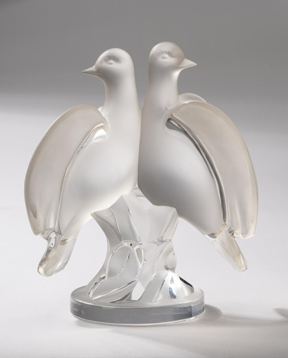 LALIQUE ARIANE MOLDED GLASS DOVE 3019fc