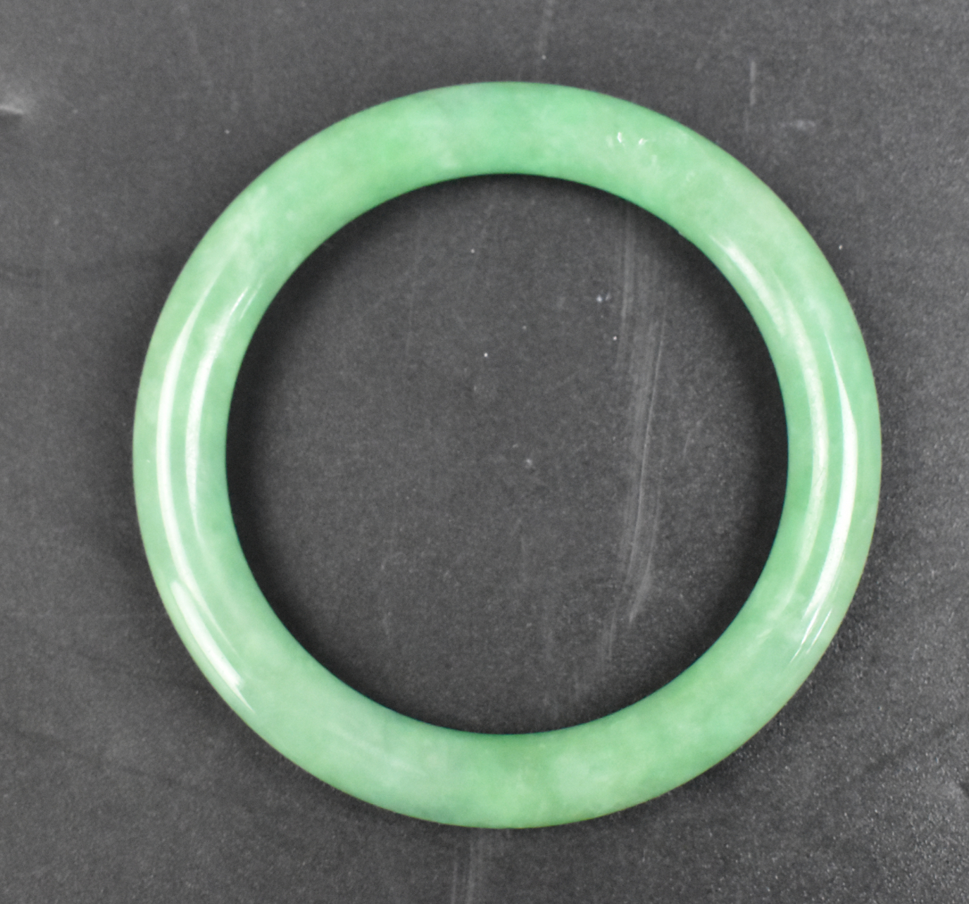 CHINESE JADEITE BRACELET, QING