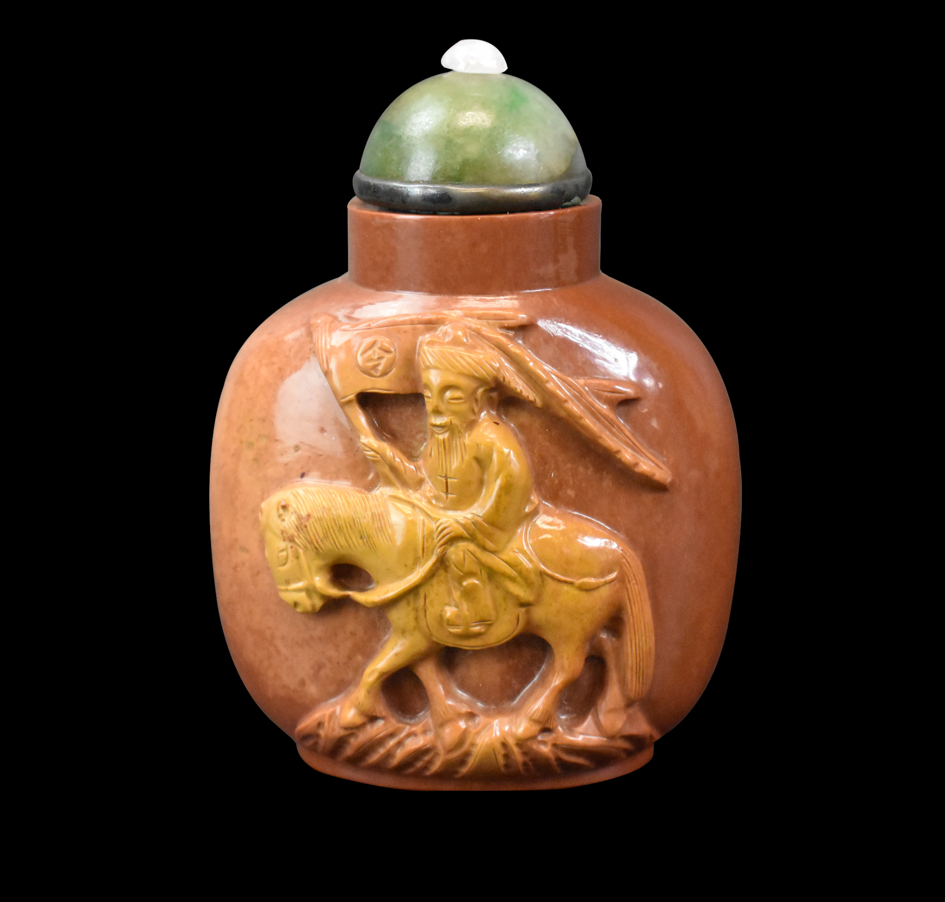 CHINESE AGATE CARVED SNUFF BOTTLE,