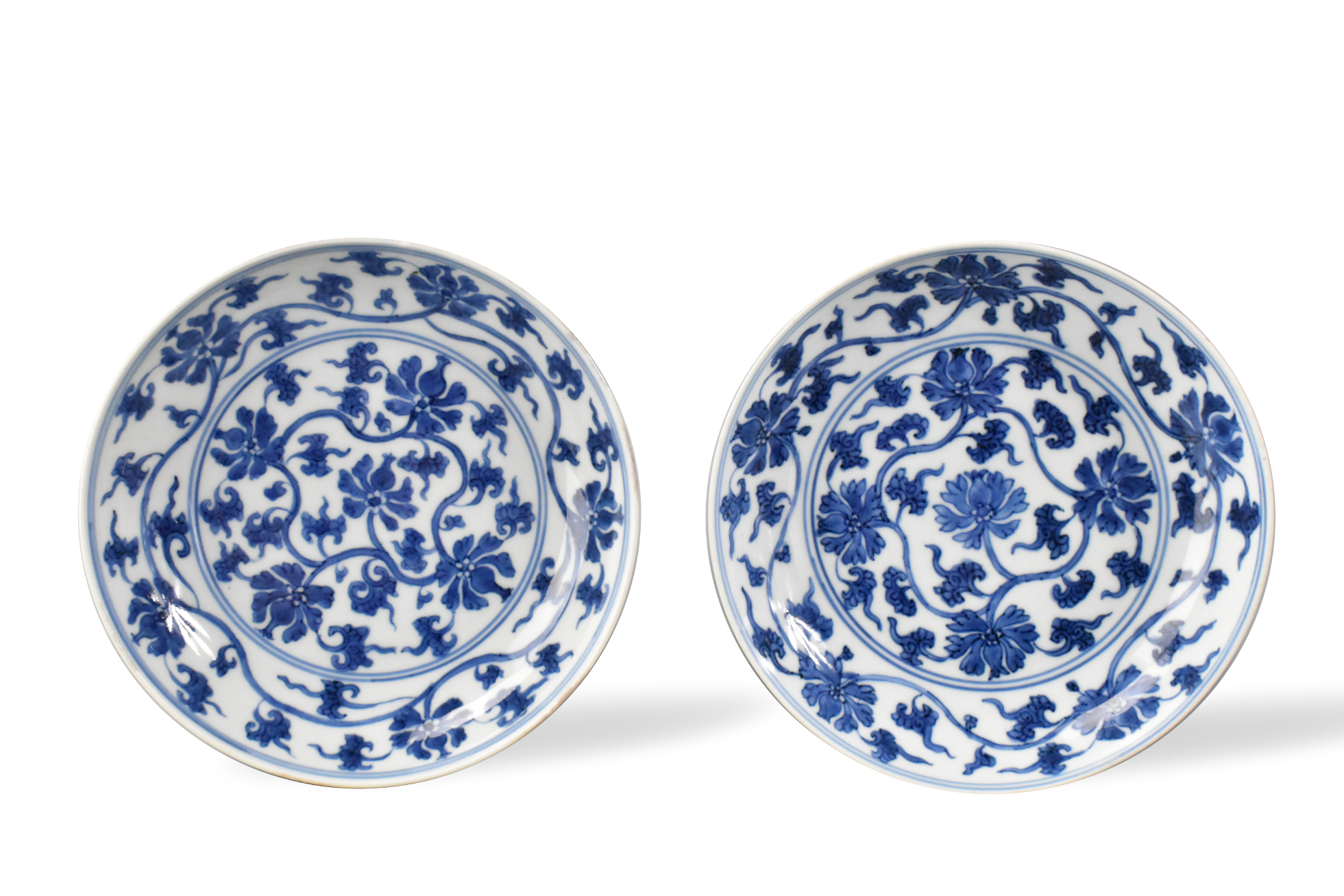 PAIR CHINESE BLUE WHITE LOTUS 301ce2