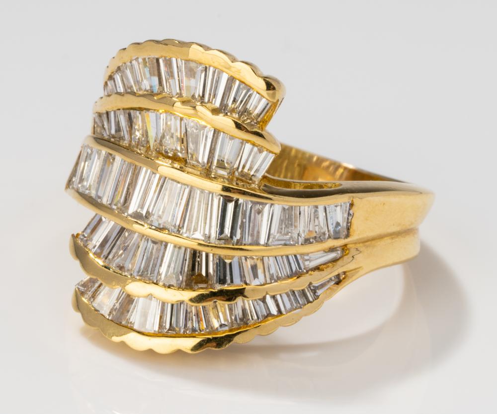 18 KARAT YELLOW GOLD AND DIAMOND