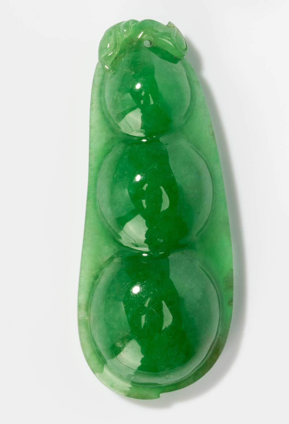 LOOSE CARVED AND PIERCED JADEITE