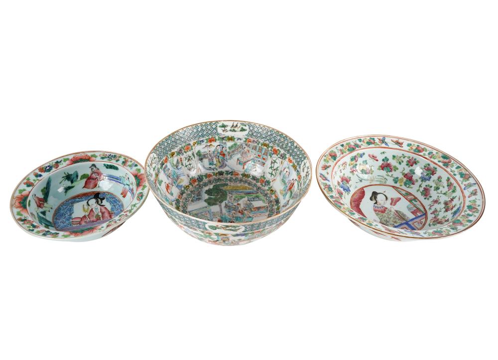 THREE LARGE CHINESE PORCELAIN BOWLSeach