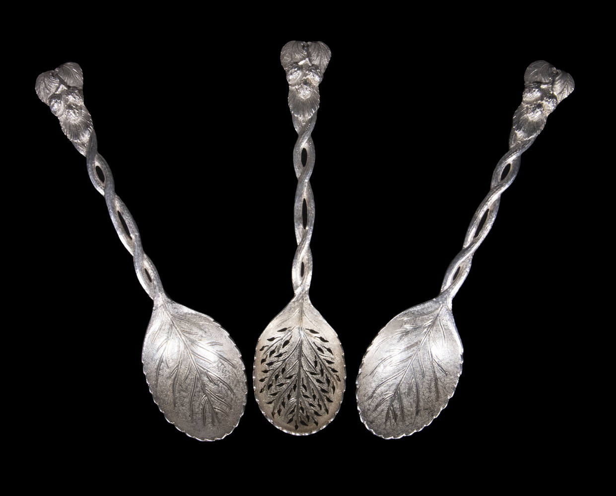 VICTORIAN SILVER SERVING SPOONS Set