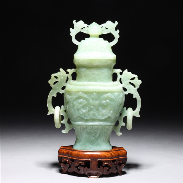 Chinese elaborately carved well hollowed 3047e5