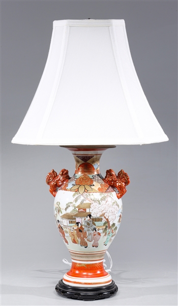 Japanese Kutani vase form table lamp